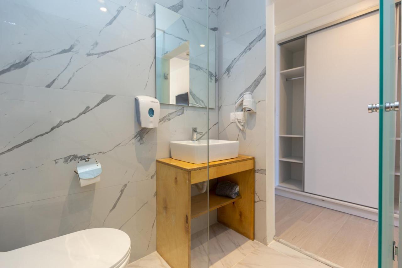 Aqua Luxury Suites By Estia Roda  Eksteriør billede