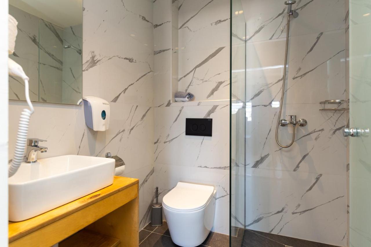 Aqua Luxury Suites By Estia Roda  Eksteriør billede