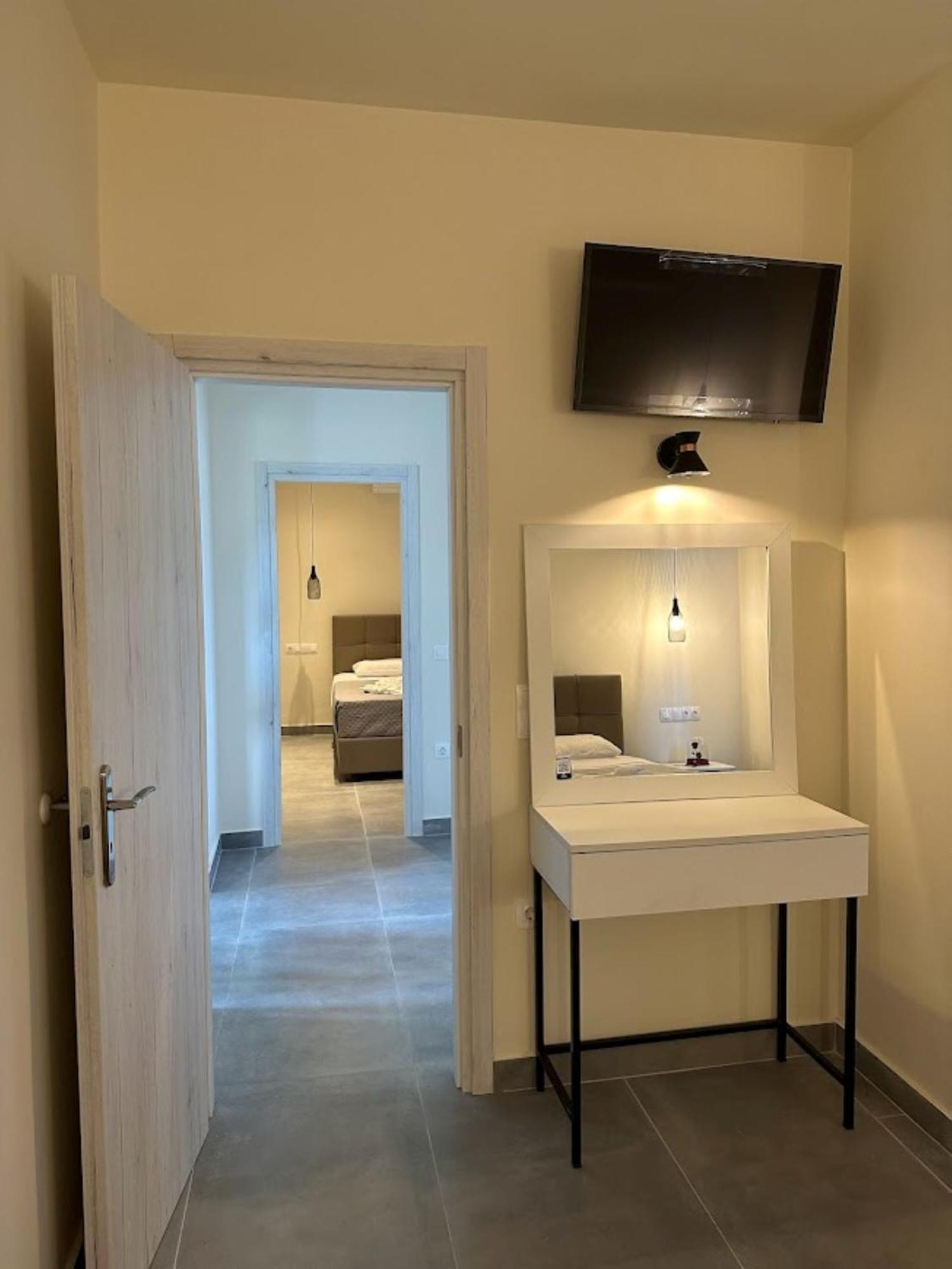 Aqua Luxury Suites By Estia Roda  Eksteriør billede